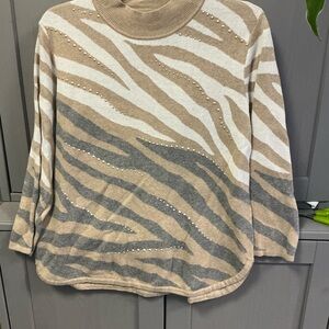 Alfred Dunner Beige and Gray Zebra Pattern Sweater